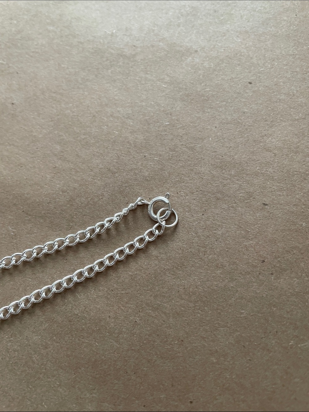 Larvikite black Labradorite round gemstone + key necklace - Picture 4 of 7
